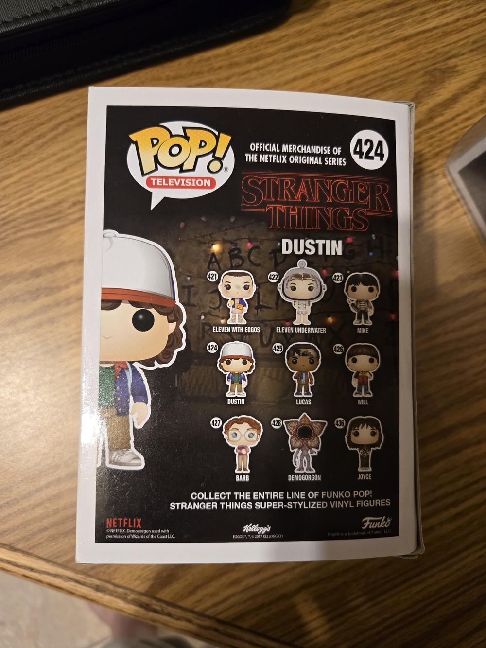 Funko Pop! Television Stranger Things #424 Dustin Henderson - Picture 3 of 7